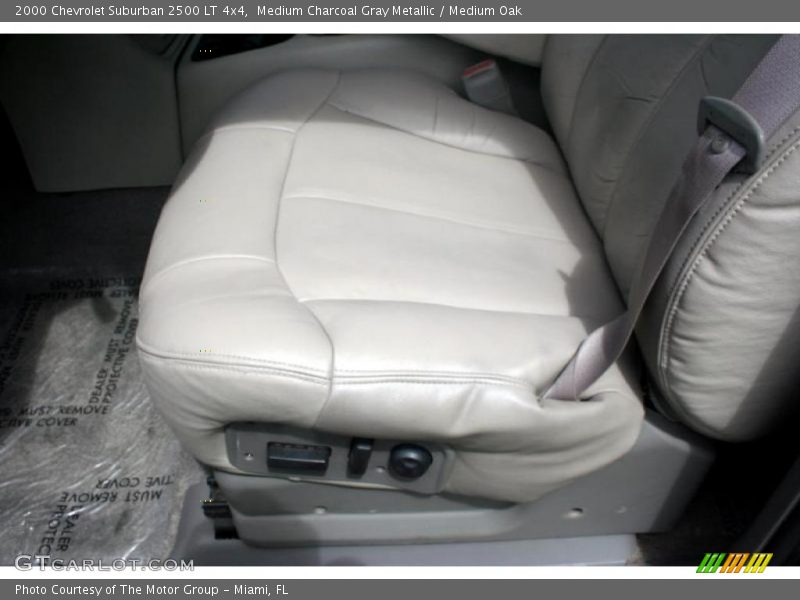 Medium Charcoal Gray Metallic / Medium Oak 2000 Chevrolet Suburban 2500 LT 4x4