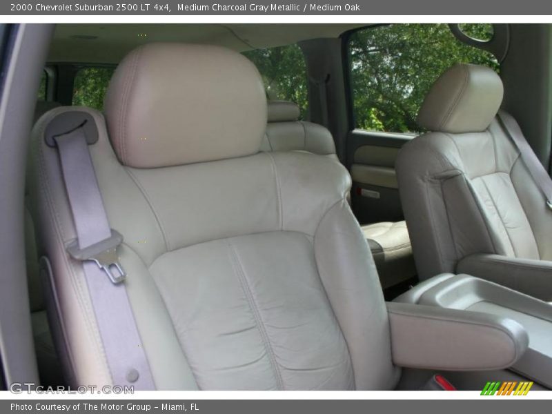 Medium Charcoal Gray Metallic / Medium Oak 2000 Chevrolet Suburban 2500 LT 4x4