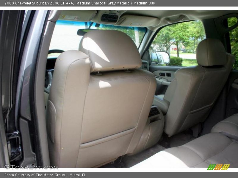 Medium Charcoal Gray Metallic / Medium Oak 2000 Chevrolet Suburban 2500 LT 4x4