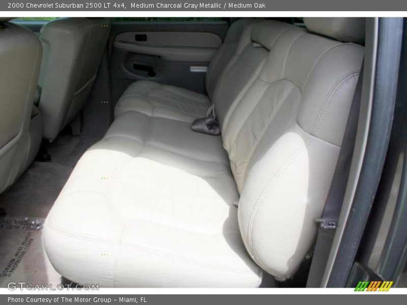 Medium Charcoal Gray Metallic / Medium Oak 2000 Chevrolet Suburban 2500 LT 4x4