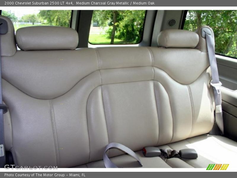 Medium Charcoal Gray Metallic / Medium Oak 2000 Chevrolet Suburban 2500 LT 4x4