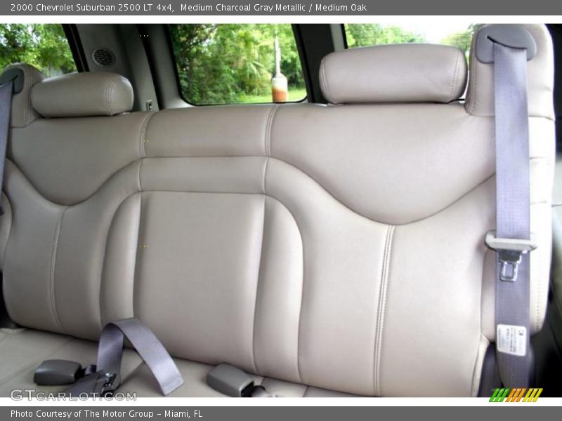 Medium Charcoal Gray Metallic / Medium Oak 2000 Chevrolet Suburban 2500 LT 4x4