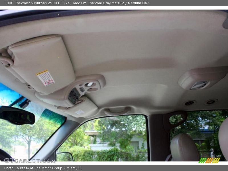 Medium Charcoal Gray Metallic / Medium Oak 2000 Chevrolet Suburban 2500 LT 4x4