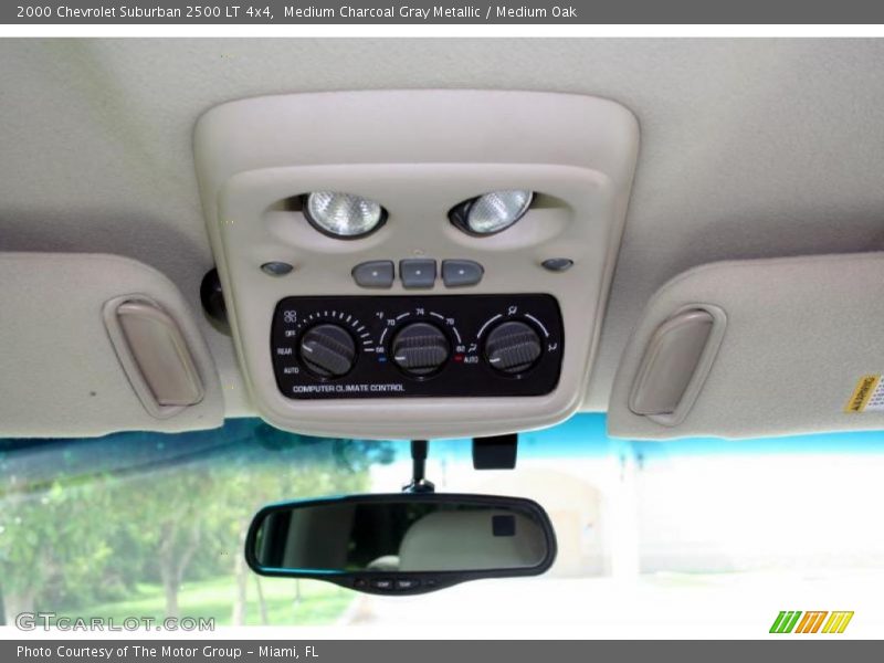 Medium Charcoal Gray Metallic / Medium Oak 2000 Chevrolet Suburban 2500 LT 4x4