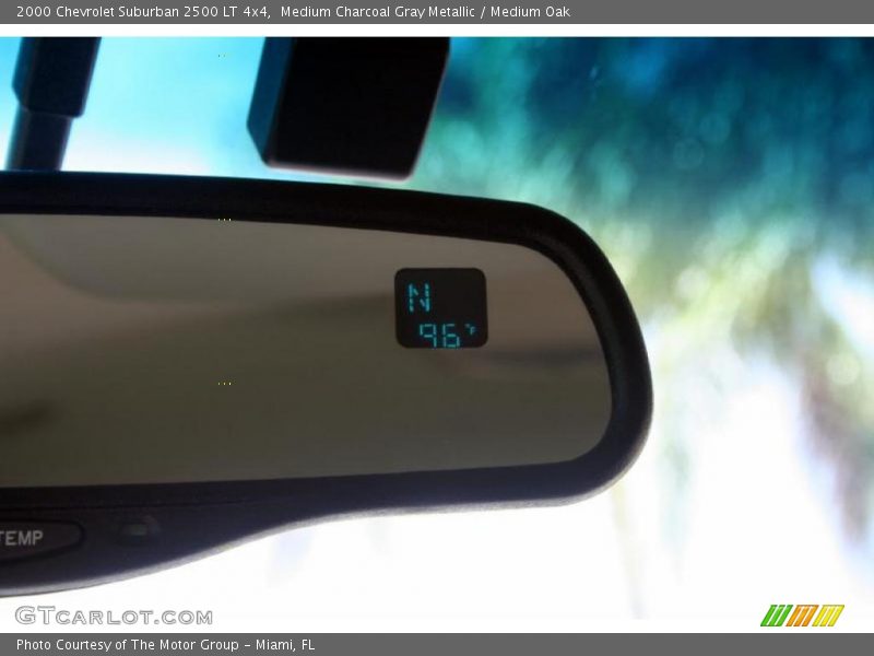 Medium Charcoal Gray Metallic / Medium Oak 2000 Chevrolet Suburban 2500 LT 4x4