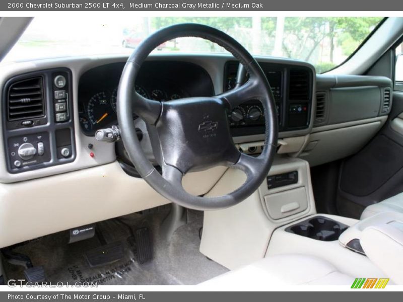 Medium Charcoal Gray Metallic / Medium Oak 2000 Chevrolet Suburban 2500 LT 4x4