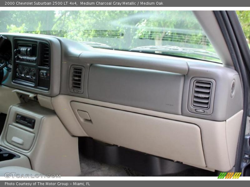 Medium Charcoal Gray Metallic / Medium Oak 2000 Chevrolet Suburban 2500 LT 4x4