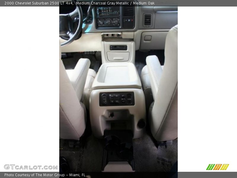 Medium Charcoal Gray Metallic / Medium Oak 2000 Chevrolet Suburban 2500 LT 4x4
