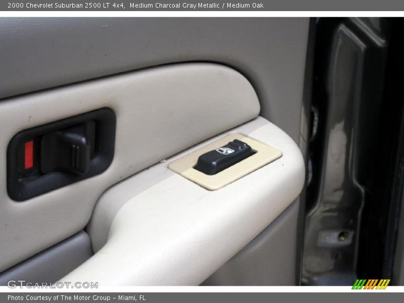 Medium Charcoal Gray Metallic / Medium Oak 2000 Chevrolet Suburban 2500 LT 4x4