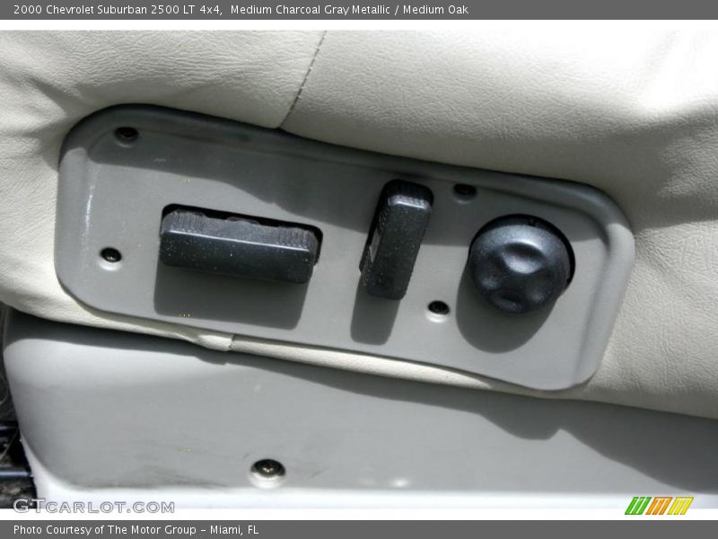 Medium Charcoal Gray Metallic / Medium Oak 2000 Chevrolet Suburban 2500 LT 4x4