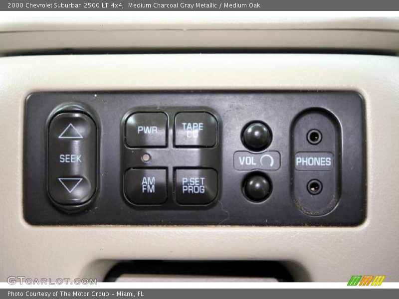 Medium Charcoal Gray Metallic / Medium Oak 2000 Chevrolet Suburban 2500 LT 4x4