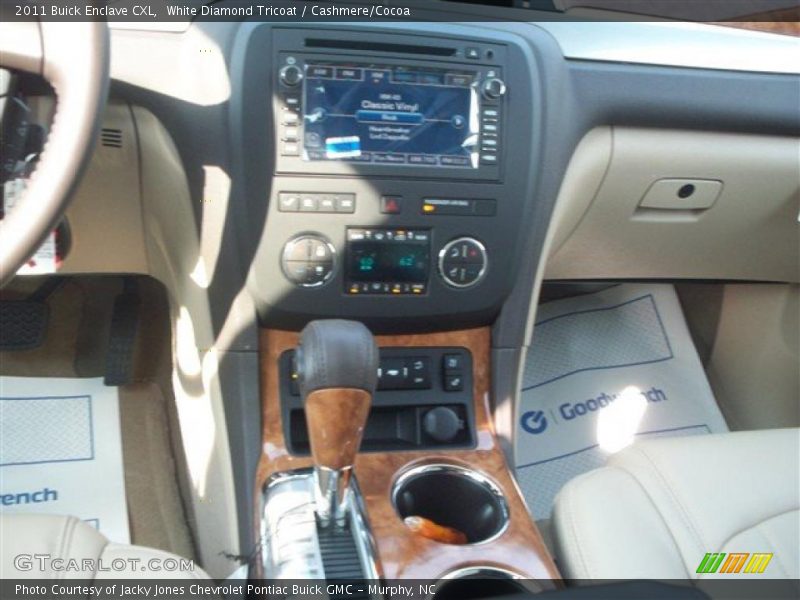 White Diamond Tricoat / Cashmere/Cocoa 2011 Buick Enclave CXL