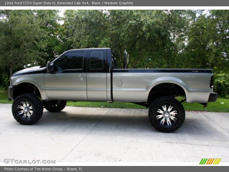 Black / Medium Graphite 1999 Ford F250 Super Duty XL Extended Cab 4x4