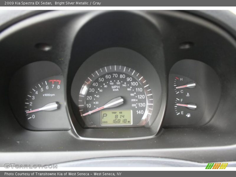 Bright Silver Metallic / Gray 2009 Kia Spectra EX Sedan