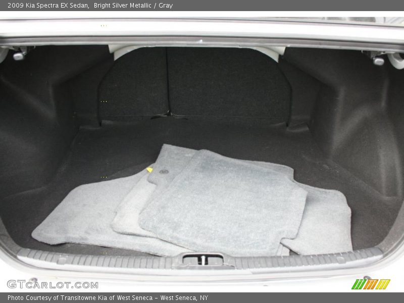 Bright Silver Metallic / Gray 2009 Kia Spectra EX Sedan
