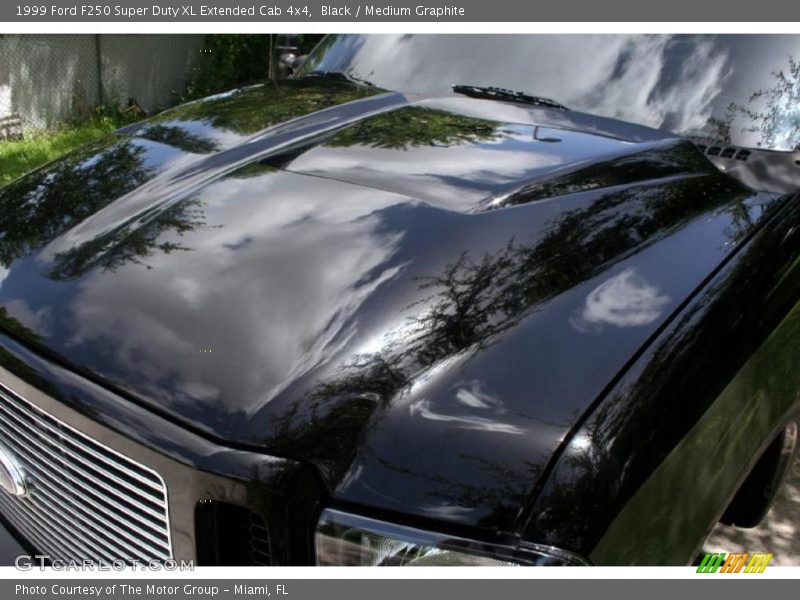 Black / Medium Graphite 1999 Ford F250 Super Duty XL Extended Cab 4x4