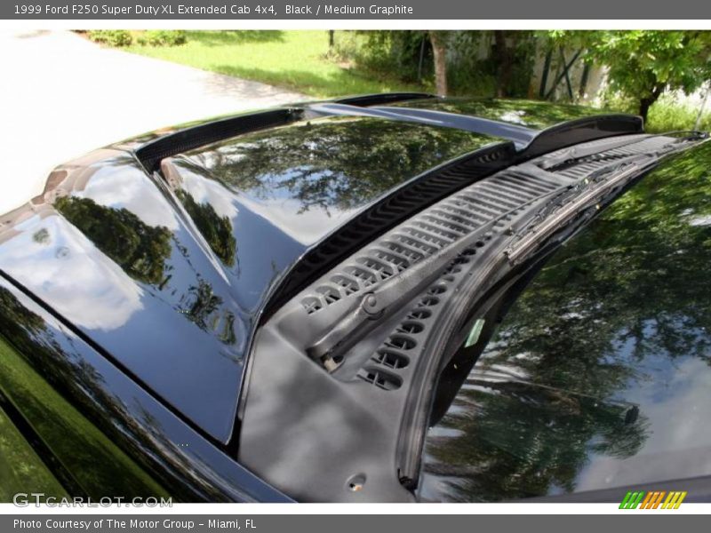 Black / Medium Graphite 1999 Ford F250 Super Duty XL Extended Cab 4x4