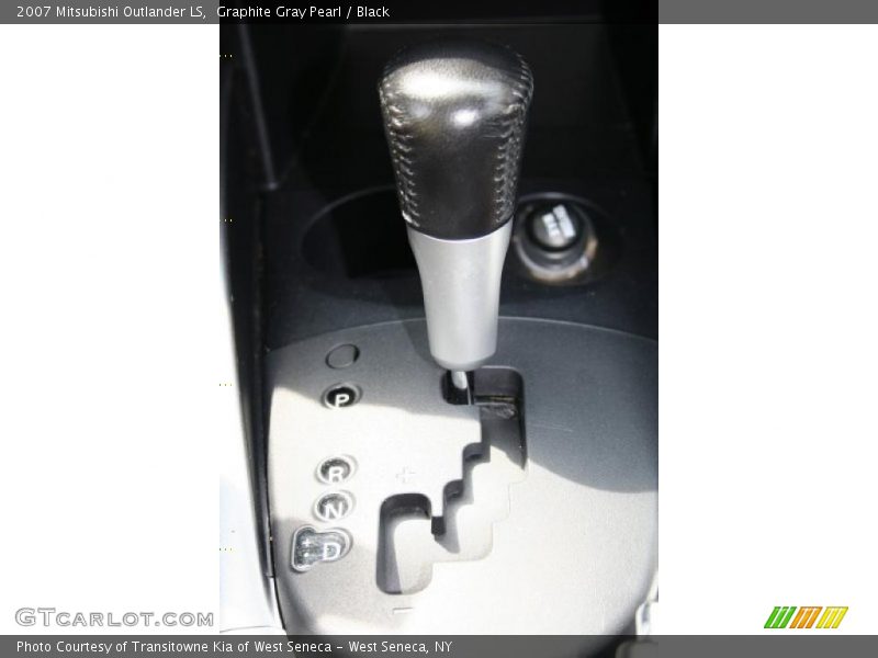 Graphite Gray Pearl / Black 2007 Mitsubishi Outlander LS
