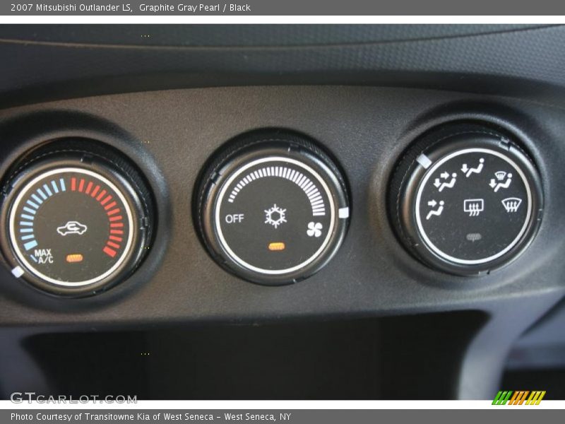 Graphite Gray Pearl / Black 2007 Mitsubishi Outlander LS