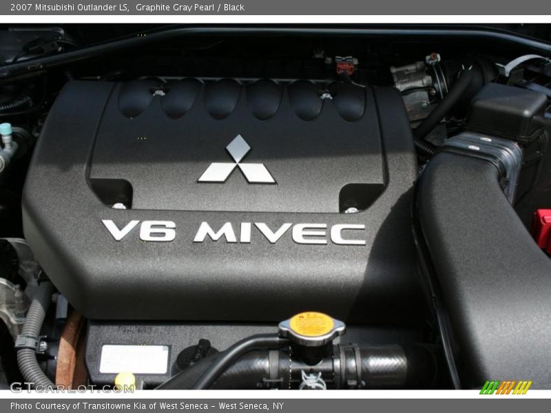 Graphite Gray Pearl / Black 2007 Mitsubishi Outlander LS