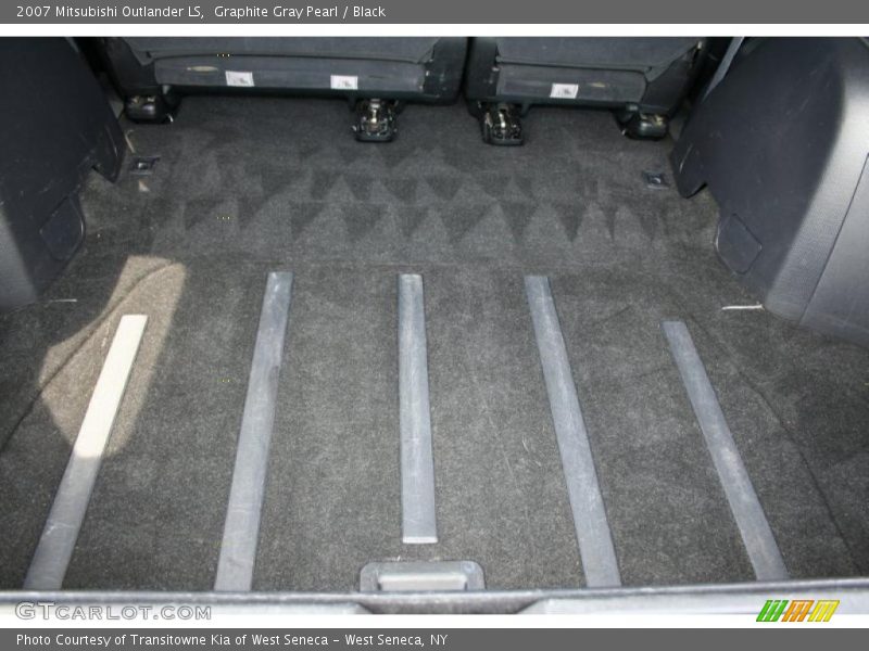 Graphite Gray Pearl / Black 2007 Mitsubishi Outlander LS