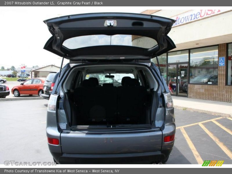 Graphite Gray Pearl / Black 2007 Mitsubishi Outlander LS