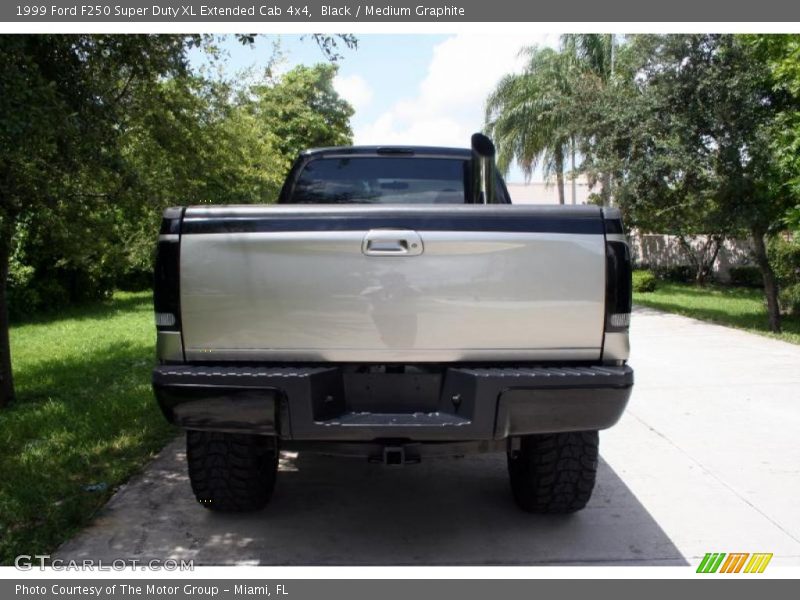 Black / Medium Graphite 1999 Ford F250 Super Duty XL Extended Cab 4x4