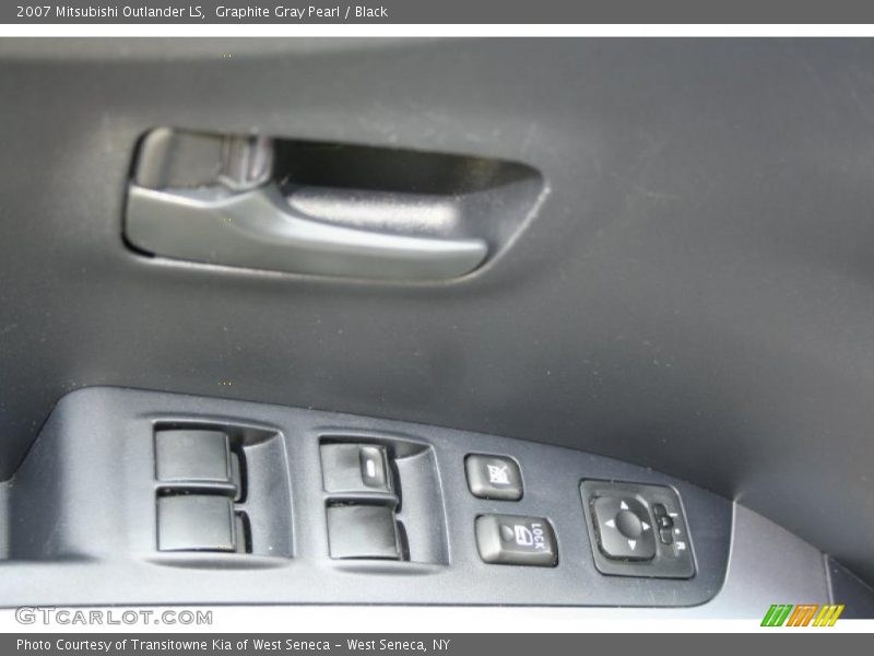 Graphite Gray Pearl / Black 2007 Mitsubishi Outlander LS