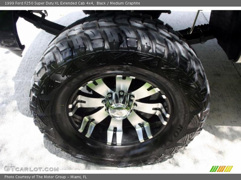 Black / Medium Graphite 1999 Ford F250 Super Duty XL Extended Cab 4x4
