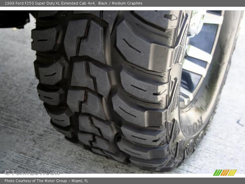 Black / Medium Graphite 1999 Ford F250 Super Duty XL Extended Cab 4x4