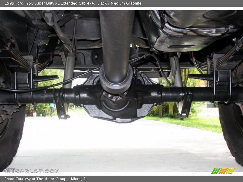 Black / Medium Graphite 1999 Ford F250 Super Duty XL Extended Cab 4x4