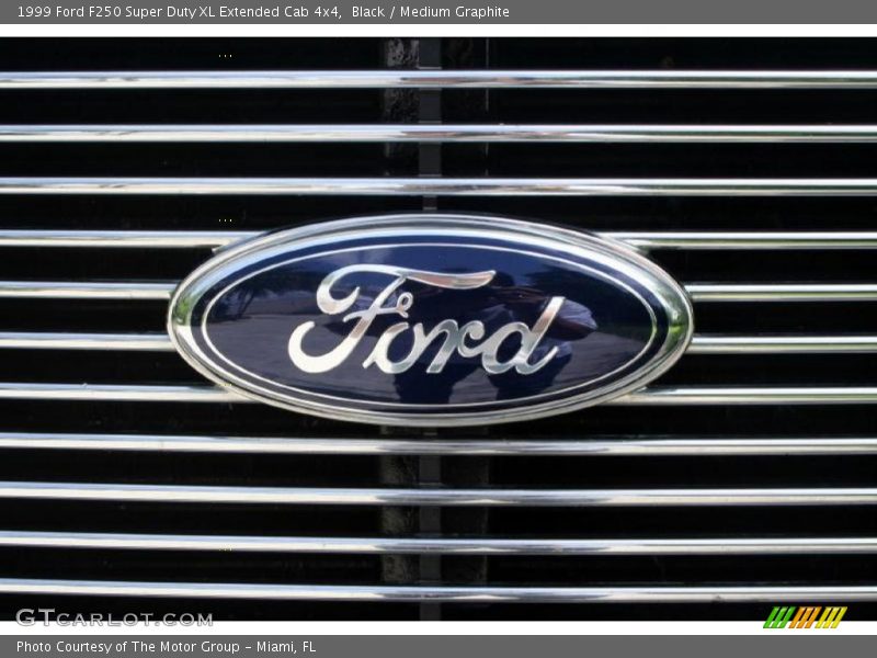 Black / Medium Graphite 1999 Ford F250 Super Duty XL Extended Cab 4x4