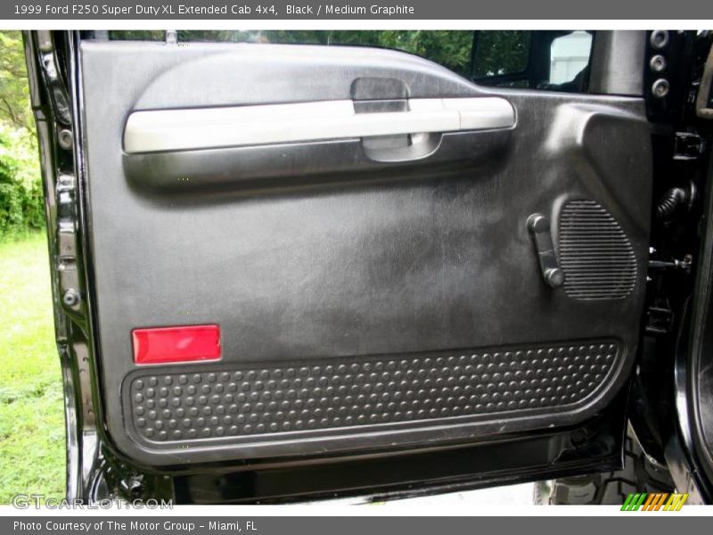 Black / Medium Graphite 1999 Ford F250 Super Duty XL Extended Cab 4x4