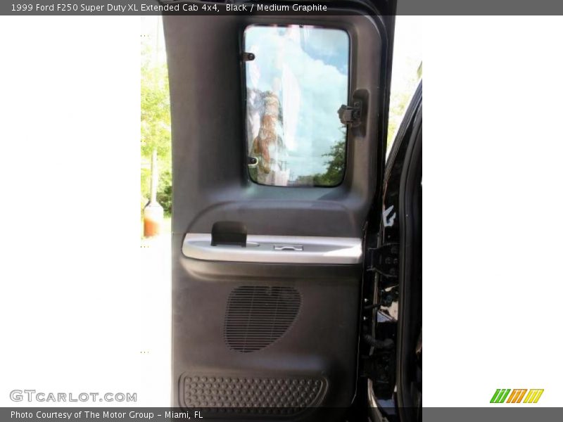 Black / Medium Graphite 1999 Ford F250 Super Duty XL Extended Cab 4x4