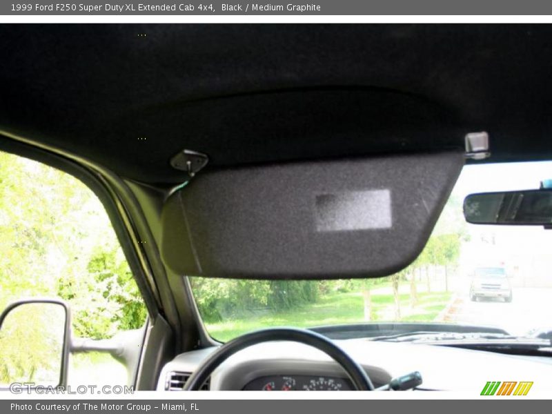 Black / Medium Graphite 1999 Ford F250 Super Duty XL Extended Cab 4x4