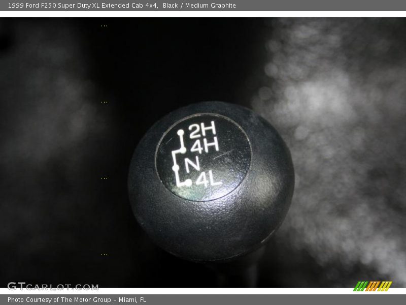 Black / Medium Graphite 1999 Ford F250 Super Duty XL Extended Cab 4x4