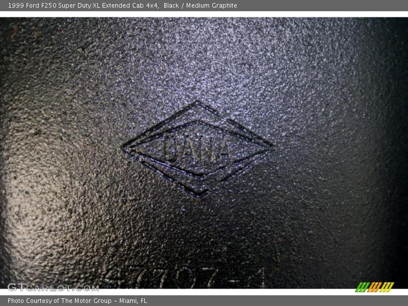 Black / Medium Graphite 1999 Ford F250 Super Duty XL Extended Cab 4x4