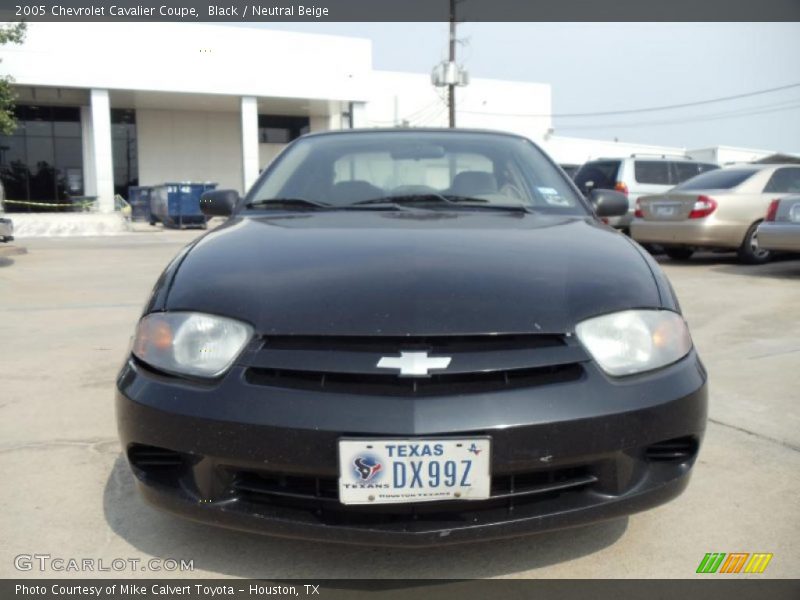 Black / Neutral Beige 2005 Chevrolet Cavalier Coupe