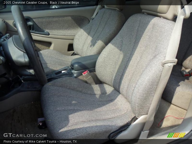 Black / Neutral Beige 2005 Chevrolet Cavalier Coupe