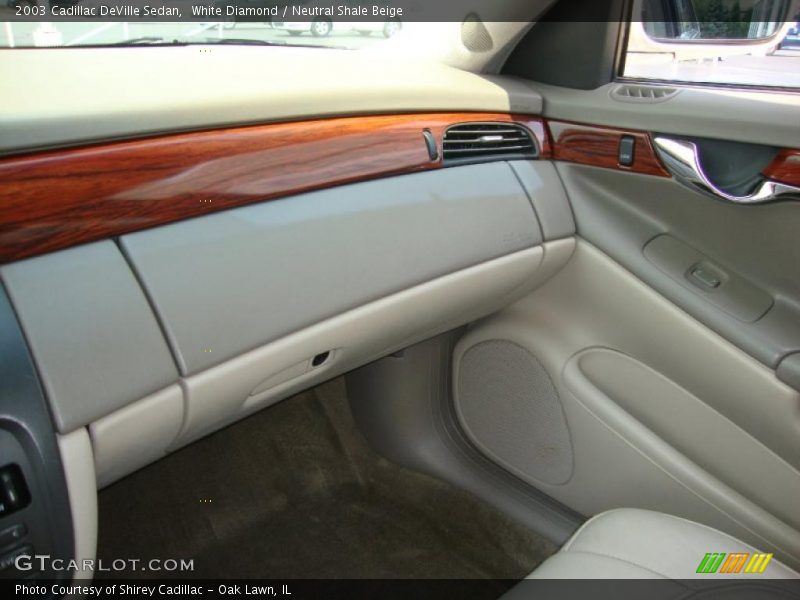 White Diamond / Neutral Shale Beige 2003 Cadillac DeVille Sedan