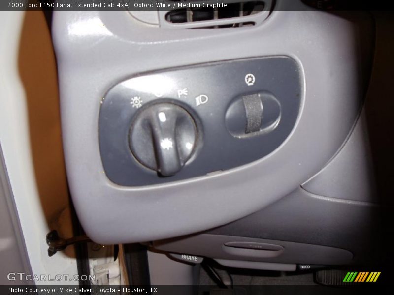 Oxford White / Medium Graphite 2000 Ford F150 Lariat Extended Cab 4x4