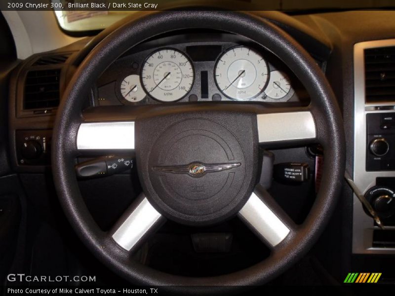 Brilliant Black / Dark Slate Gray 2009 Chrysler 300