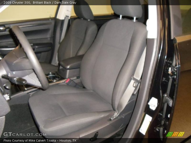 Brilliant Black / Dark Slate Gray 2009 Chrysler 300