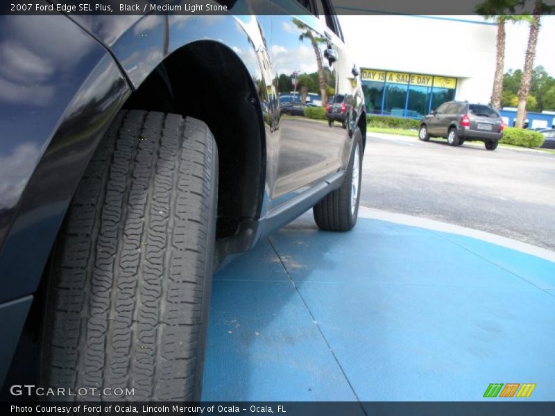 Black / Medium Light Stone 2007 Ford Edge SEL Plus