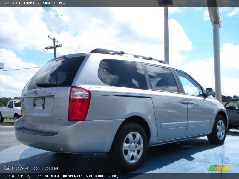 Silver / Gray 2006 Kia Sedona LX