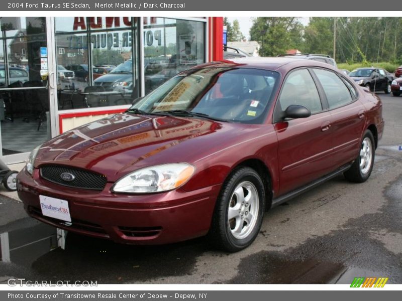Merlot Metallic / Dark Charcoal 2004 Ford Taurus SE Sedan