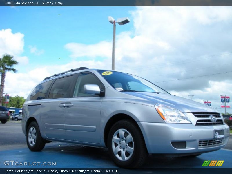 Silver / Gray 2006 Kia Sedona LX