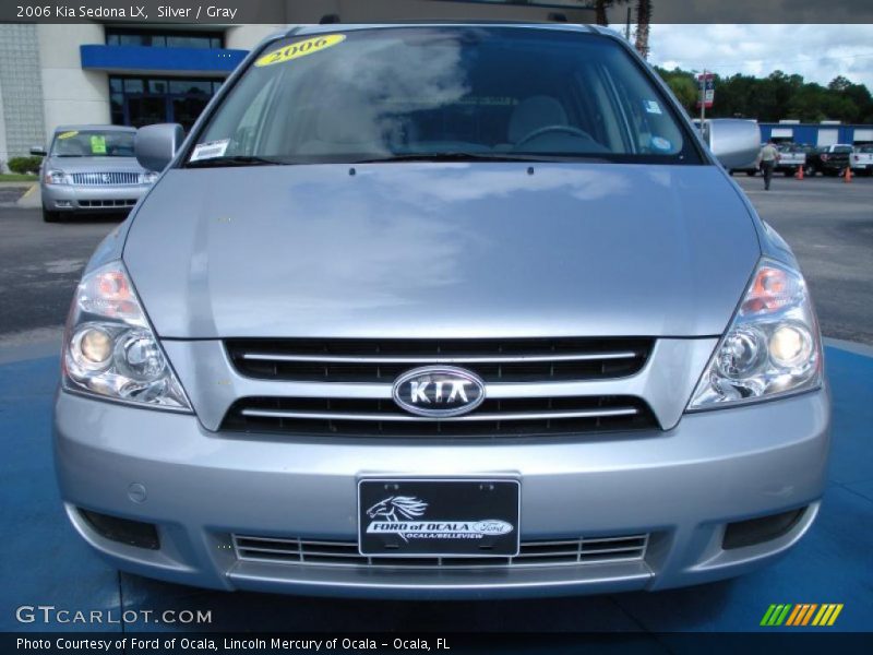 Silver / Gray 2006 Kia Sedona LX