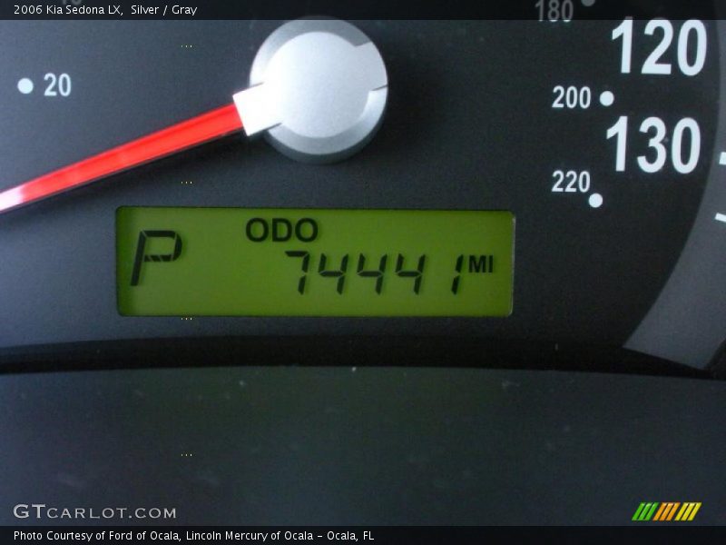 Silver / Gray 2006 Kia Sedona LX