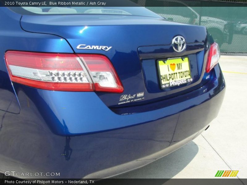 Blue Ribbon Metallic / Ash Gray 2010 Toyota Camry LE
